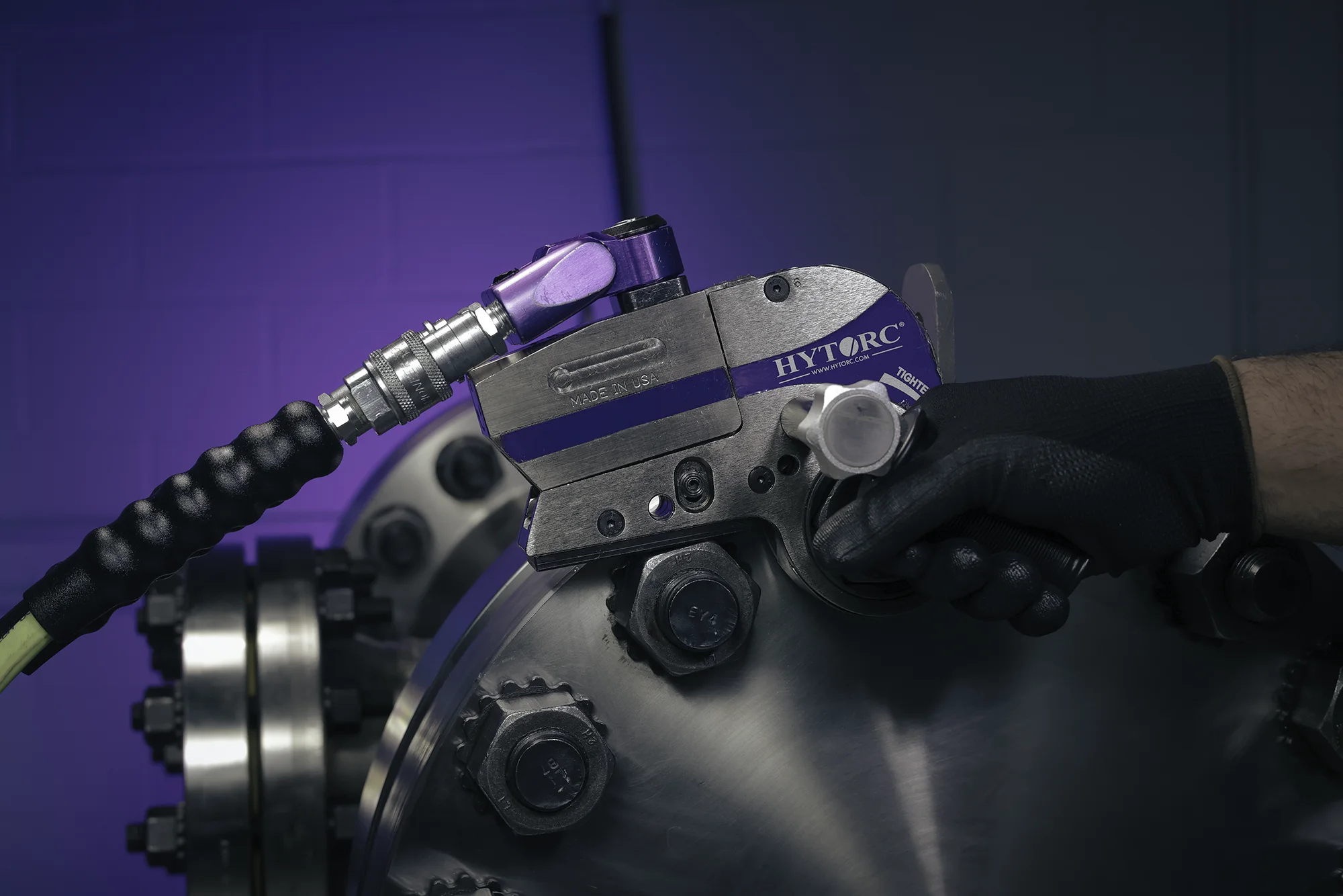 STEALTH-14 8 HYTORC Deutschland hytorc hydraulikschrauber stealth application with safety handle HYTORC Deutschland